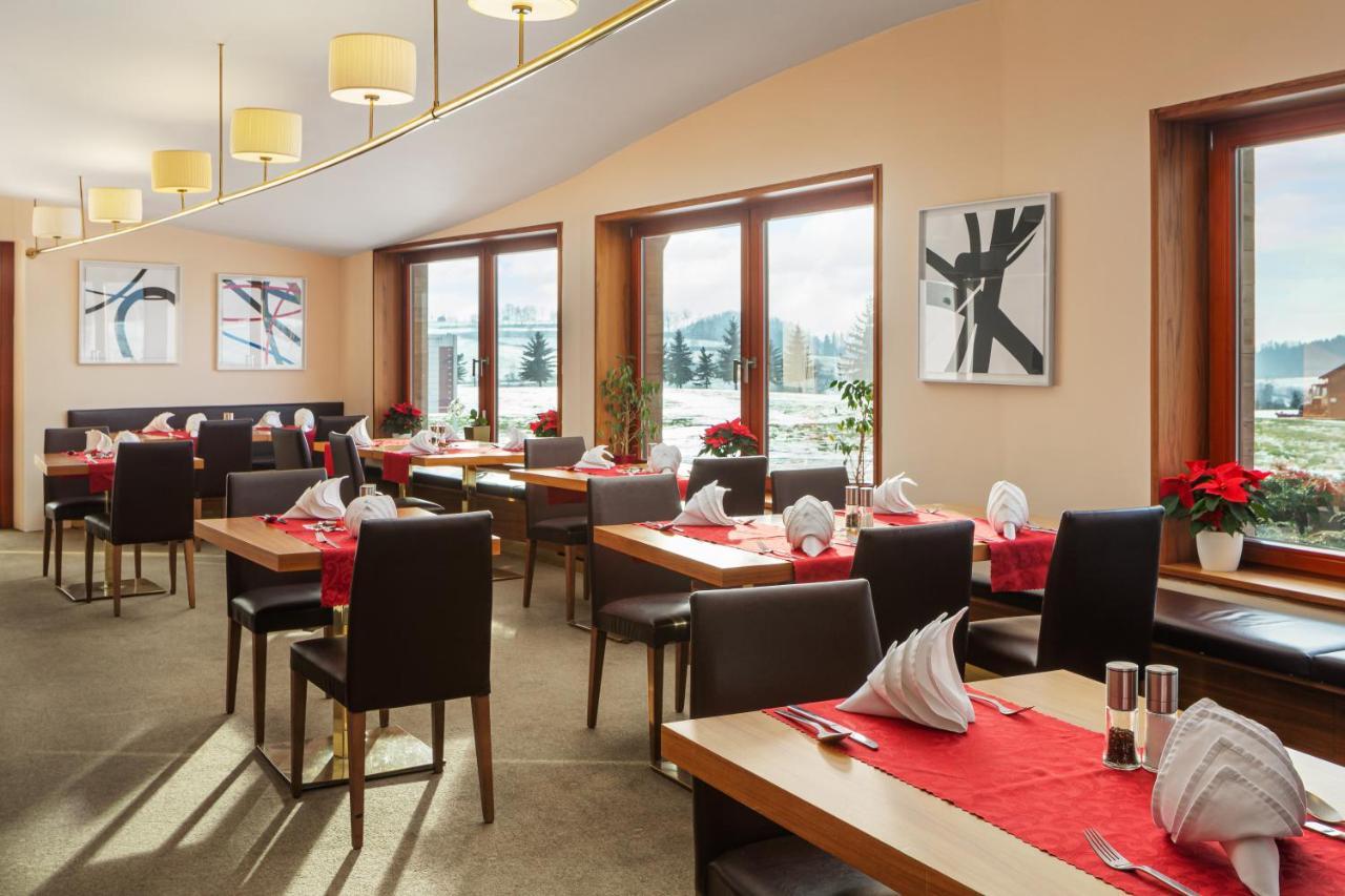 Grund Resort Golf And Ski Mladé Buky Екстериор снимка